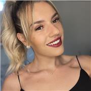 Soy técnico en cuidados auxiliares de enfermería, pero siempre me ha gustado la enseñanza. Ofrezco mi español nativo.